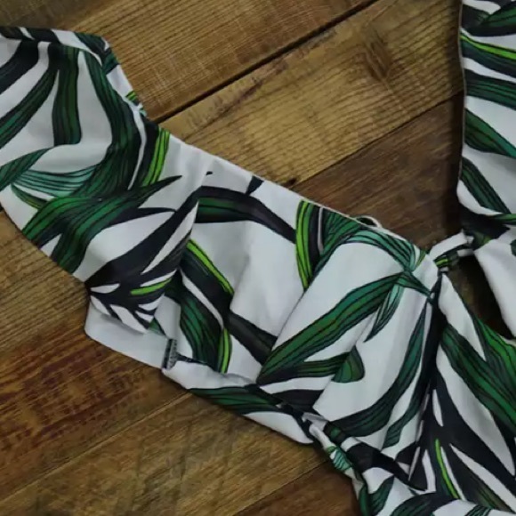 Tropical Paradise One Piece Swimsuit - Picture 5 of 6